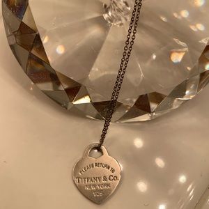 Tiffany & Co. Heart Necklace 💙